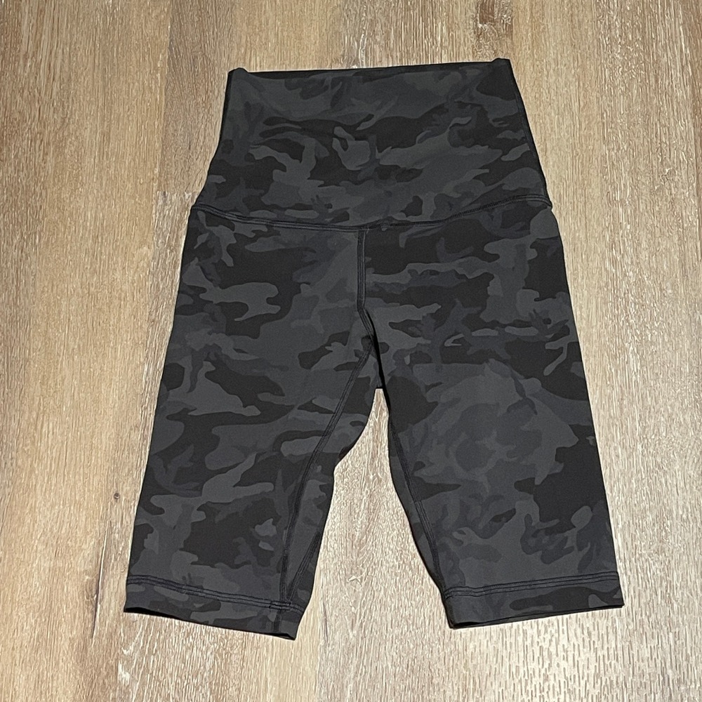 Lululemon Align HR Bike Shorts 10"‎ Camo High Rise Black Gray Women's Size 4